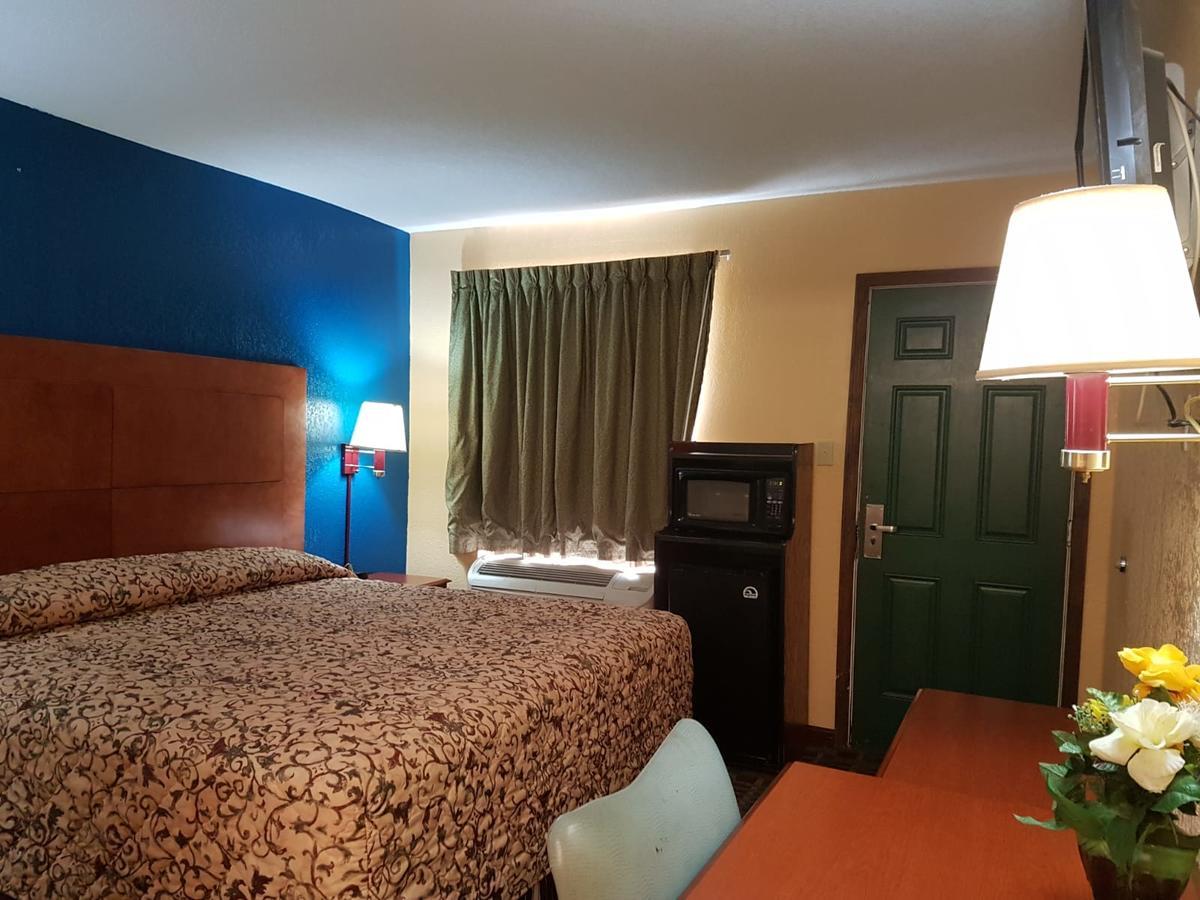 Executive Inn Victoria Exteriör bild